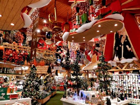 Frankenmuth michigan bronner's - FRANKENMUTH, MI — After a 36-year career at the self-proclaimed world’s largest Christmas store, Lorene Bronner is retiring from her position as salesroom manager …